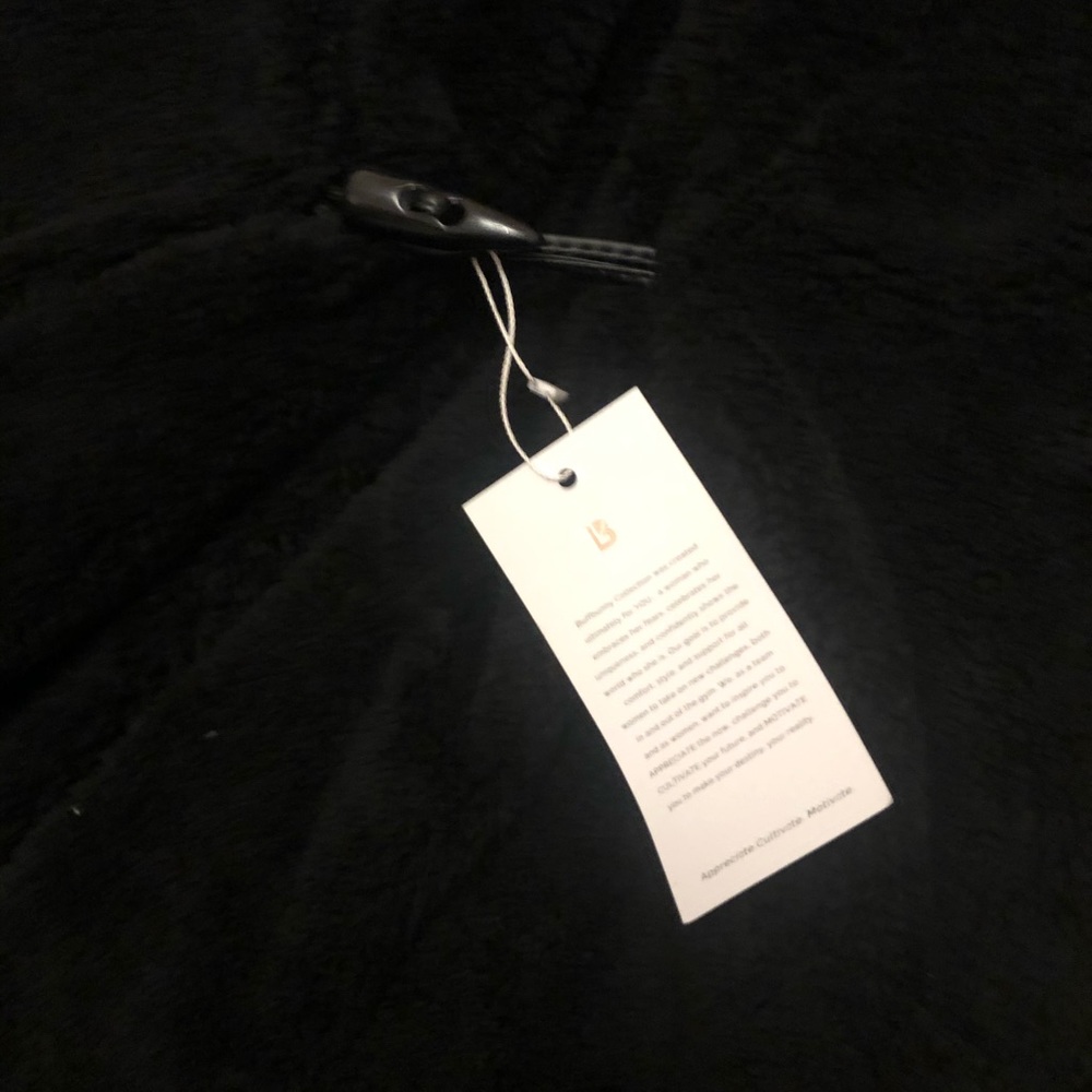 Buff Bunny Teddy Coat NWT S/M in Onxy/Black